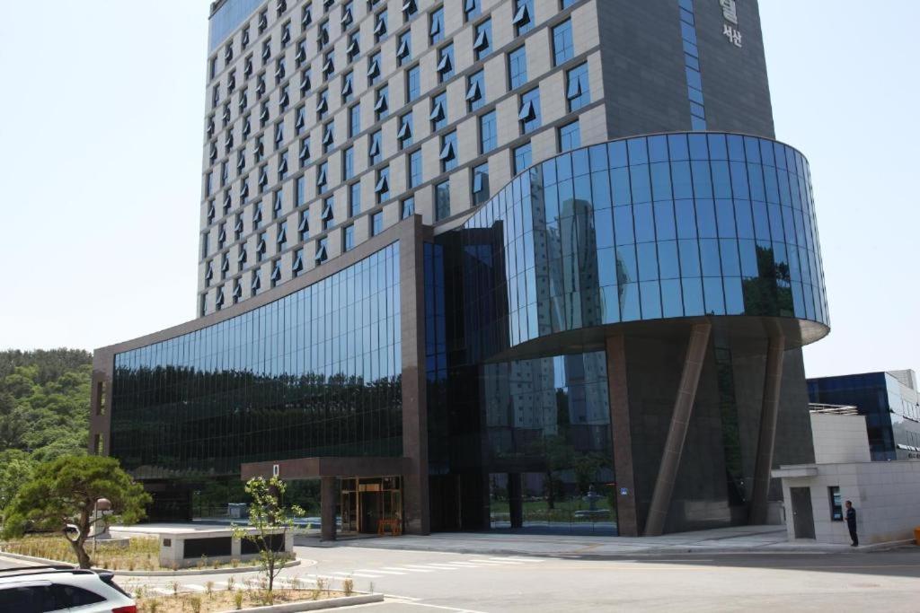 Benikea Hotel Seosan Extérieur photo