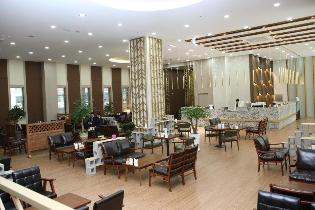 Benikea Hotel Seosan Extérieur photo
