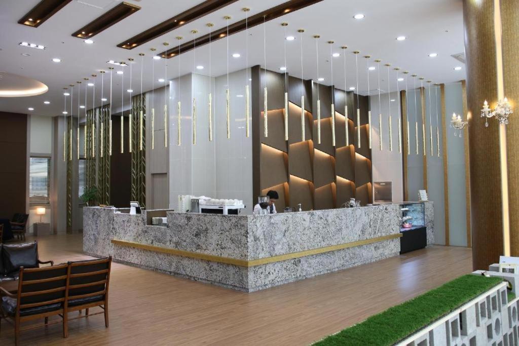 Benikea Hotel Seosan Extérieur photo