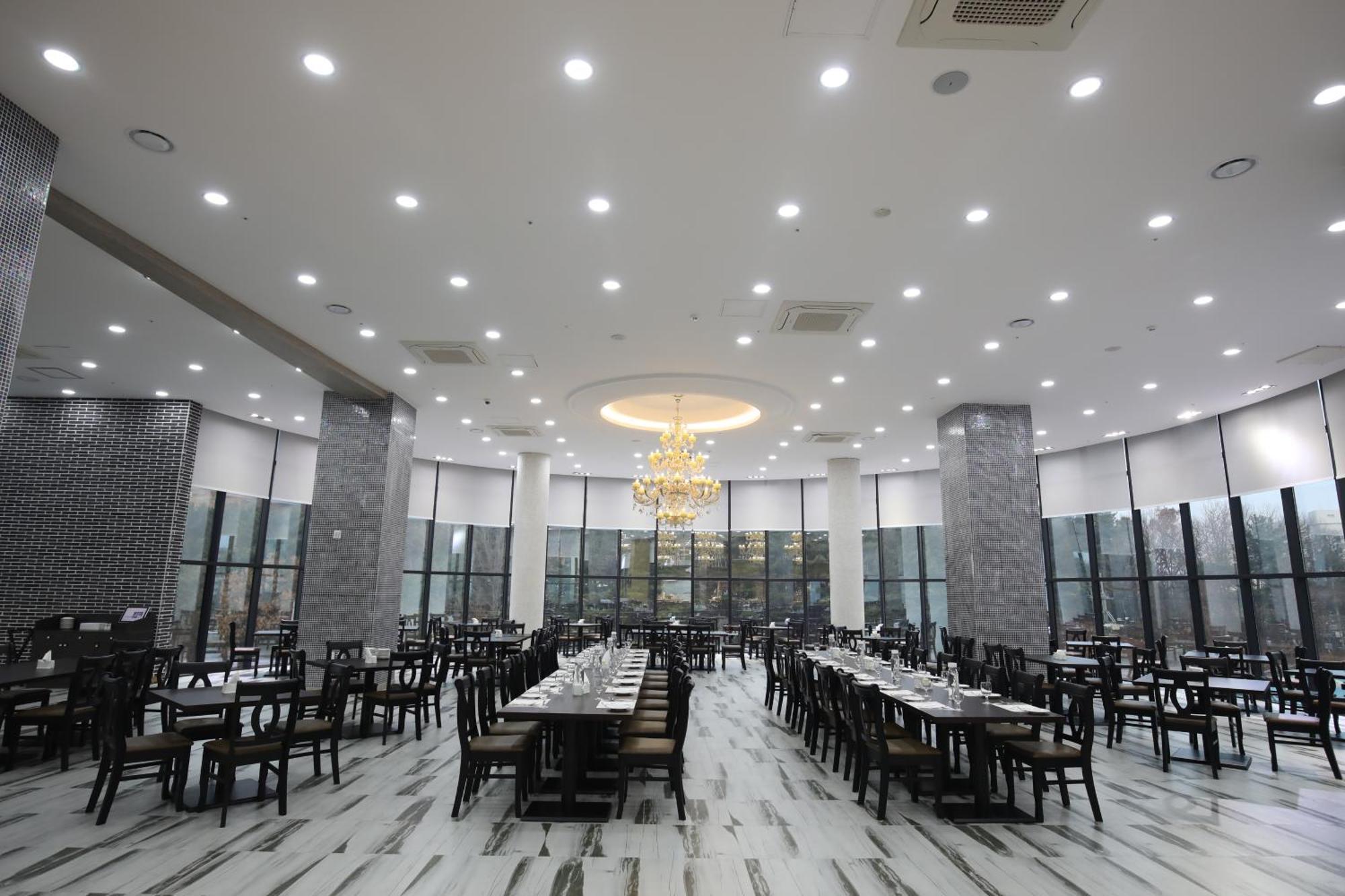 Benikea Hotel Seosan Extérieur photo